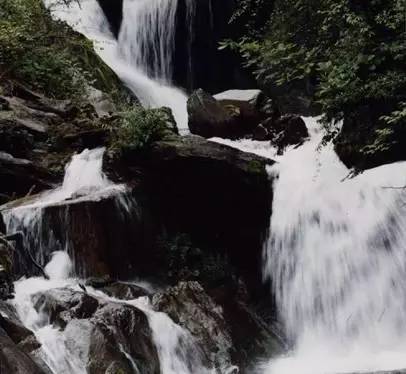 夏天避暑去哪_夏天避暑景点_夏天去哪里避暑