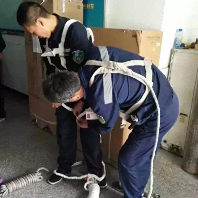 空调安装注意事项-中央空调安装施工与其他专业的配合注意要点_80楼网赚论坛|80楼网创